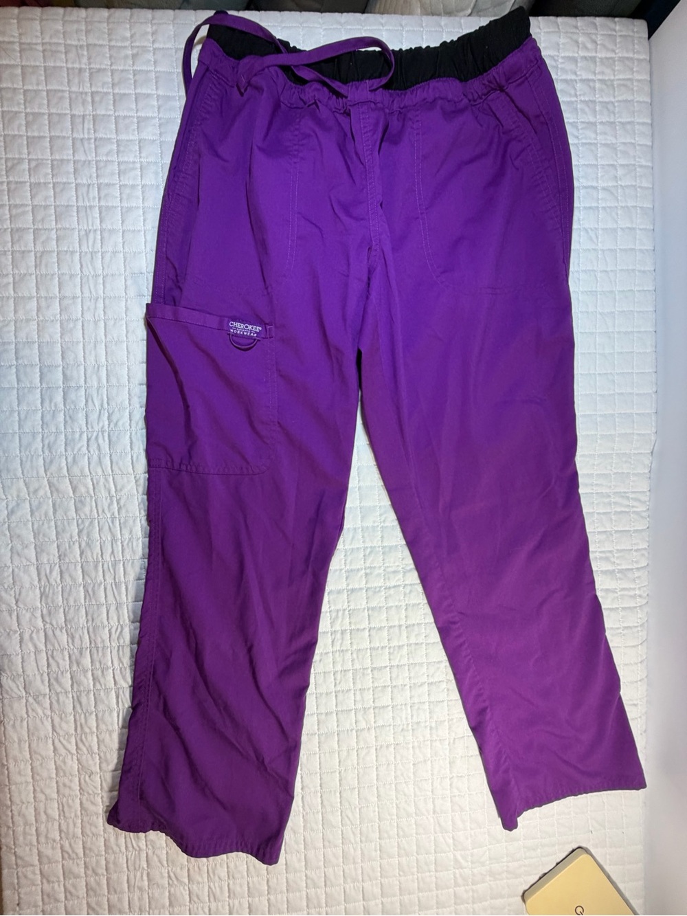 Cherokee Workwear Purple Scrub Set Women's Medium Top Medium Petite Pants Cargo - Picture 6 of 10
